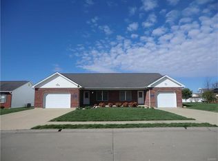 221 Mueller Ln, Waterloo, IL 62298