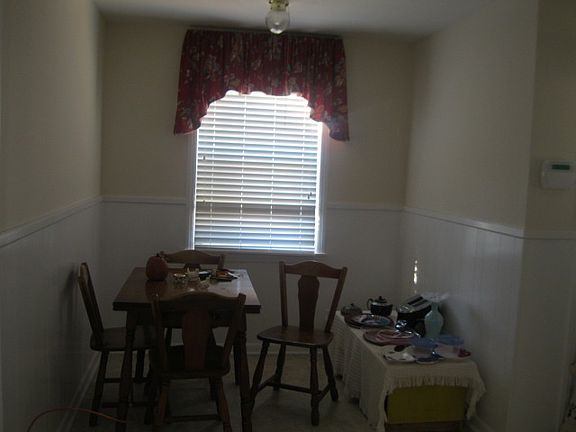 2nd image of 300 E Howard St
