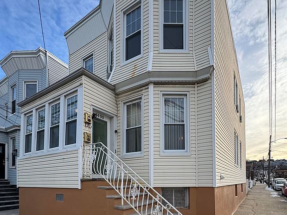 2nd image of 4400 Liberty Ave #2