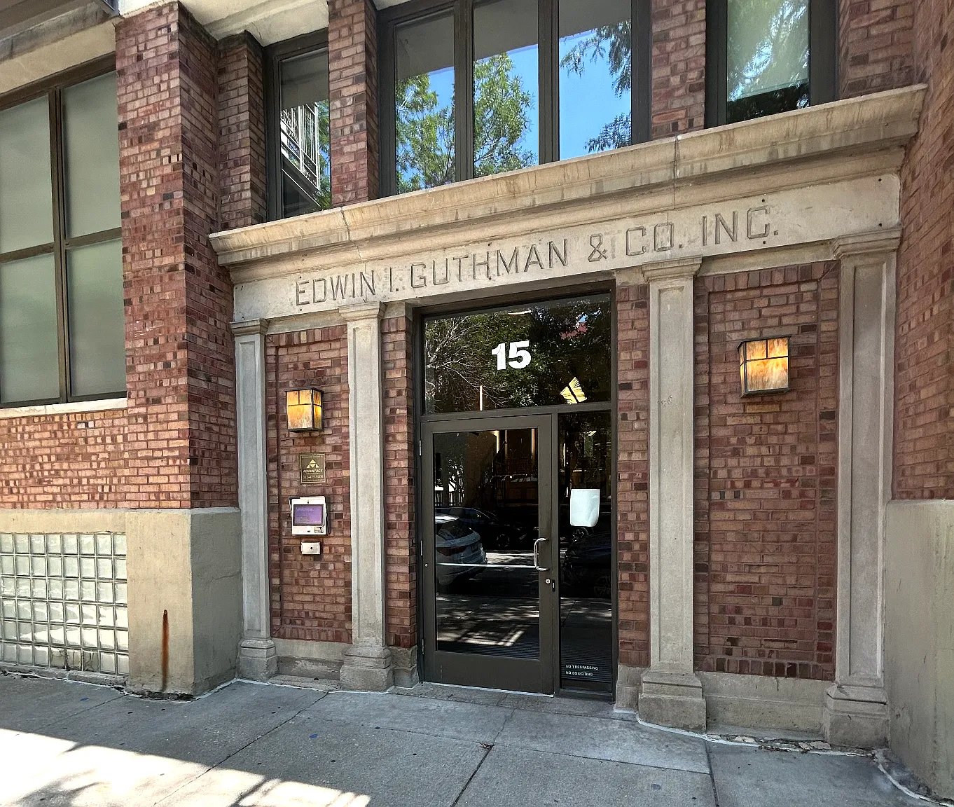 1 bed, 887 sqft, $2,990 — Photo 1