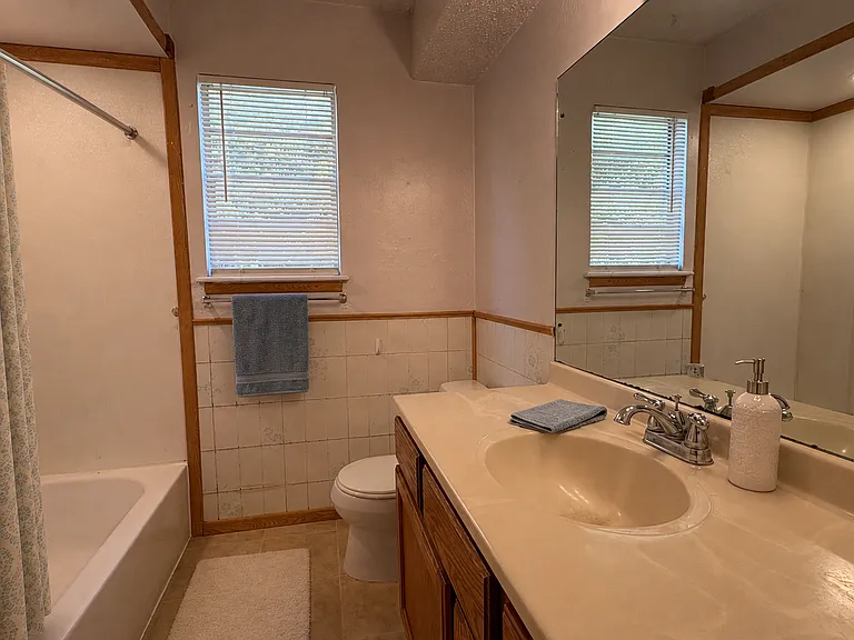 1512 Brookdale Dr — Photo 7