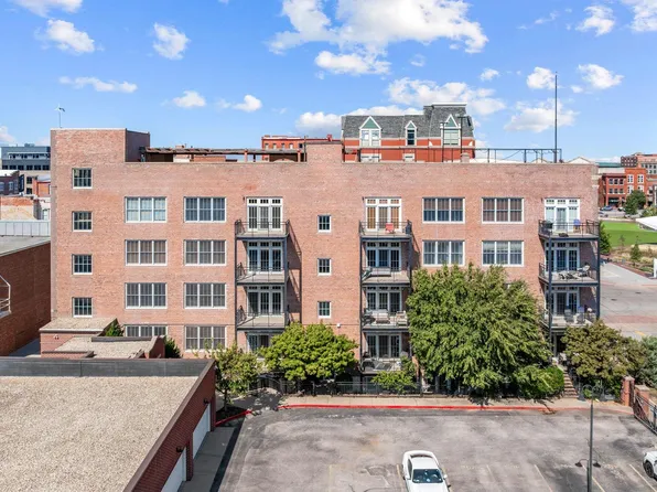 201 S Saint Francis Ave APT 401, Wichita, KS 67202