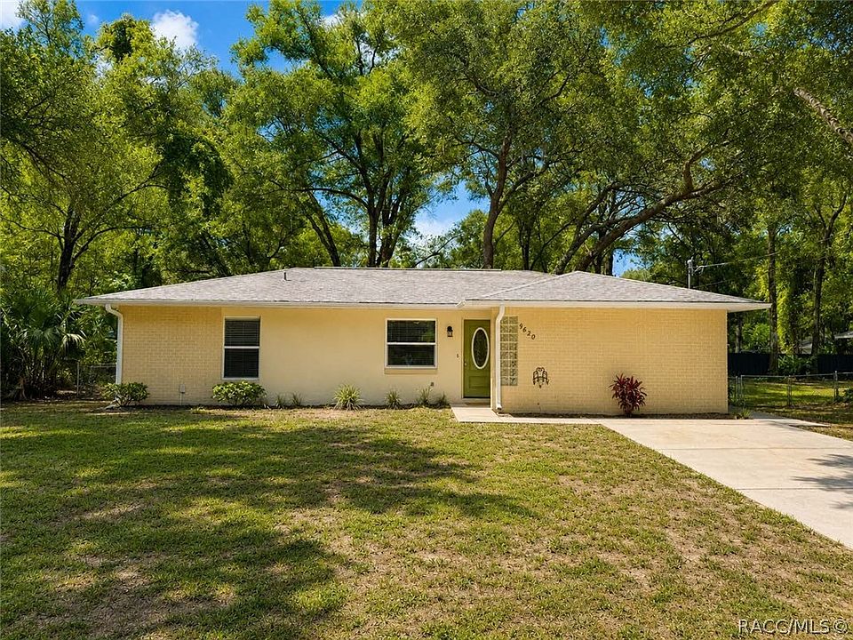 1st image of 9620 W Gardeners Ln
