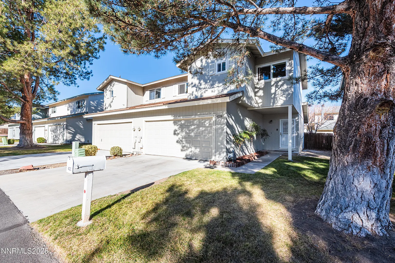 4220 Pheasant Dr photo 1