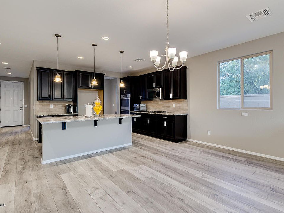 1st image of 364 N 159th Ave