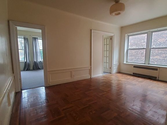 2nd image of 300 Crown St #2UF