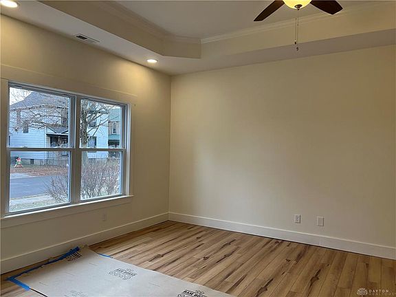 2nd image of 1119 W 2nd St