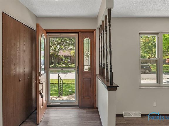 5th image of 3145 Dogwood Dr