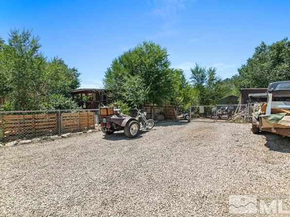 5575 Lil Abner Ln, Sun Valley, NV 89433