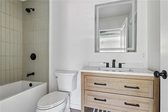 3900 Royal St #2A — Photo 9