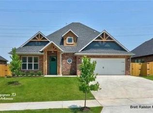 3701 Ryegrass Rd, Bentonville, AR 72713
