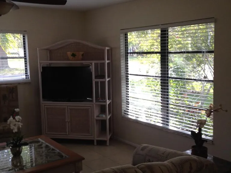 300 Parkdale Dr — Photo 13