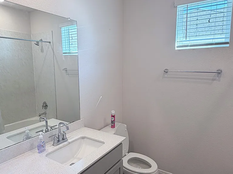 151 Lbj Ln — Photo 24