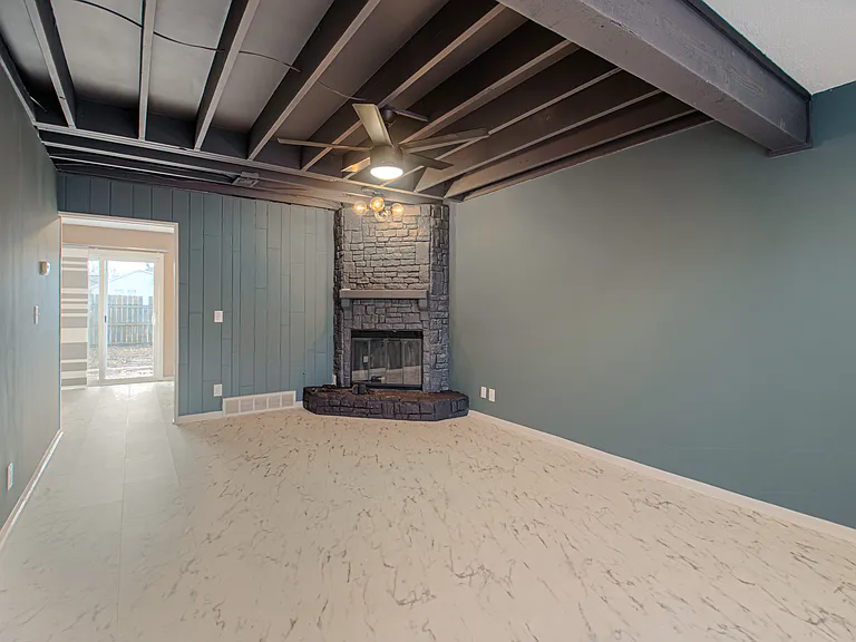 8596 Perry Ln — Photo 13