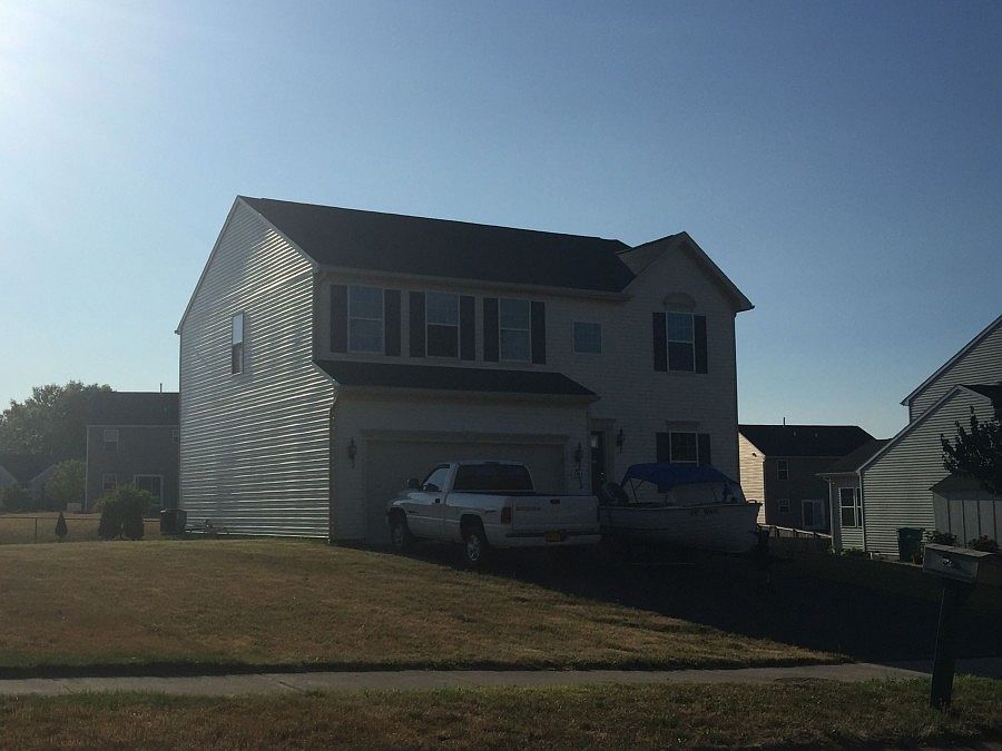 2nd image of 3111 Peacock Cir