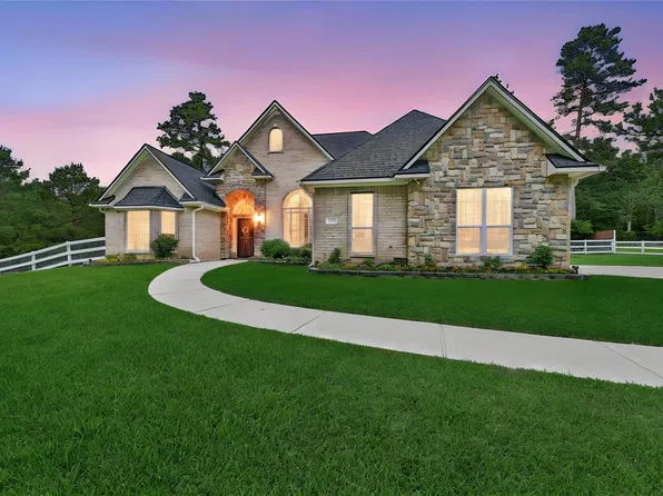 345 Ridgelake Scenic Dr, Montgomery, TX 77316