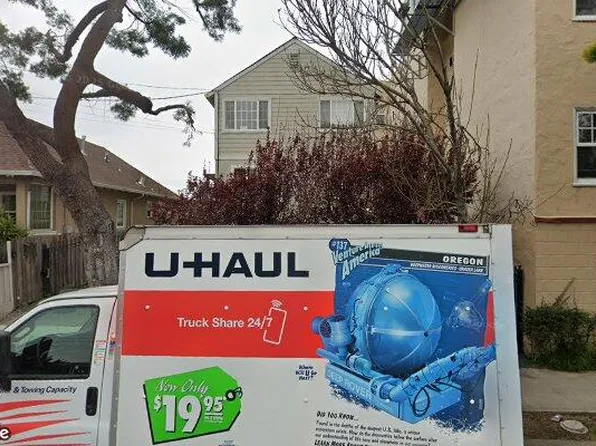5521 Shattuck Ave APT B, Oakland, CA 94609