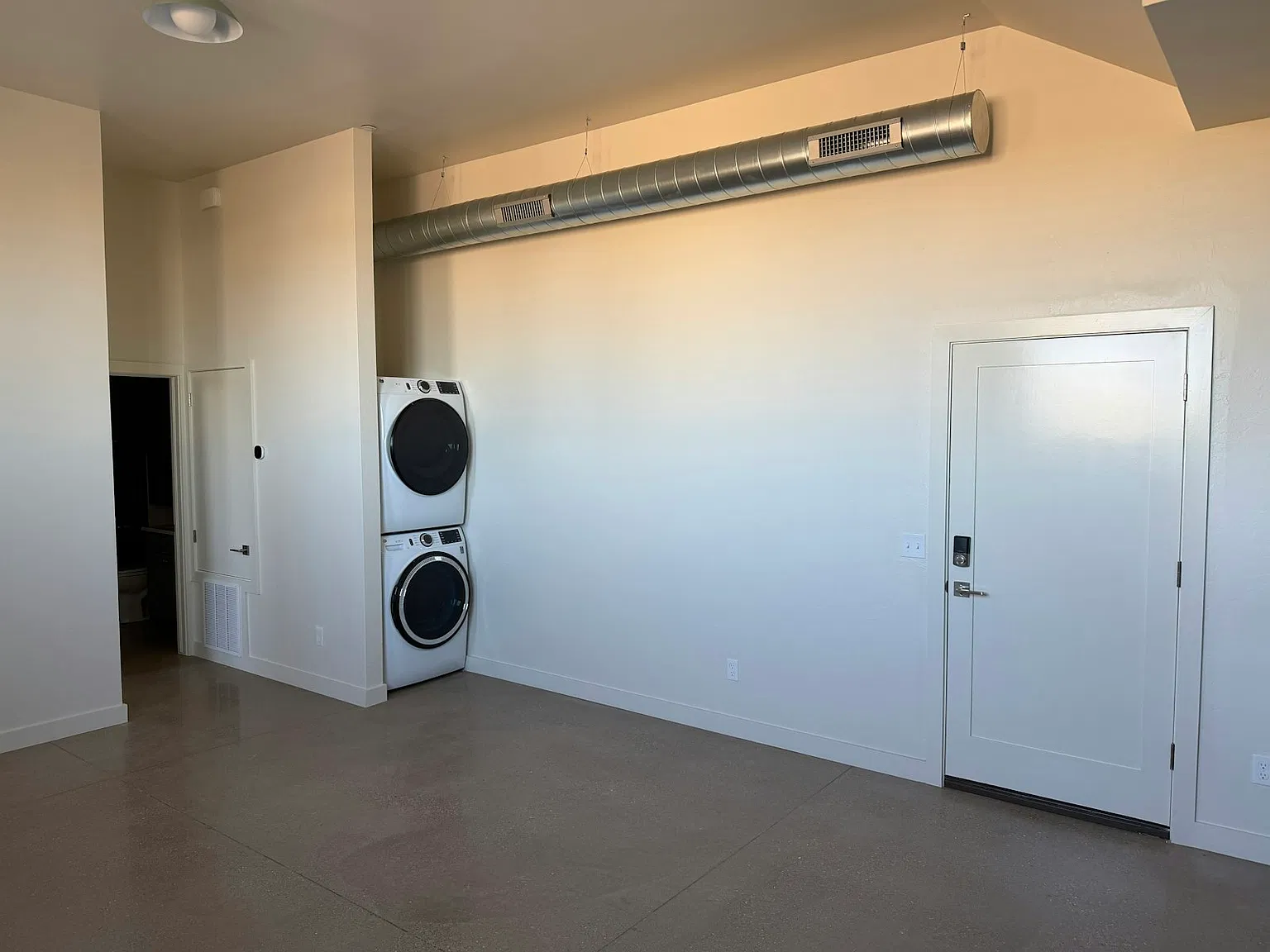 1640 Spoke St — Photo 3