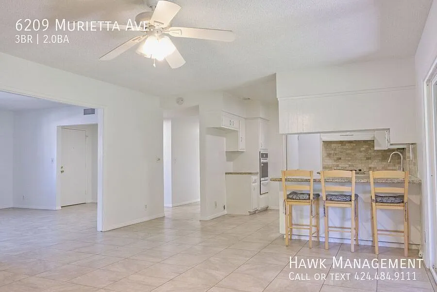 Spacious Valley Glen Retreat with Private Backyard! — Photo 2