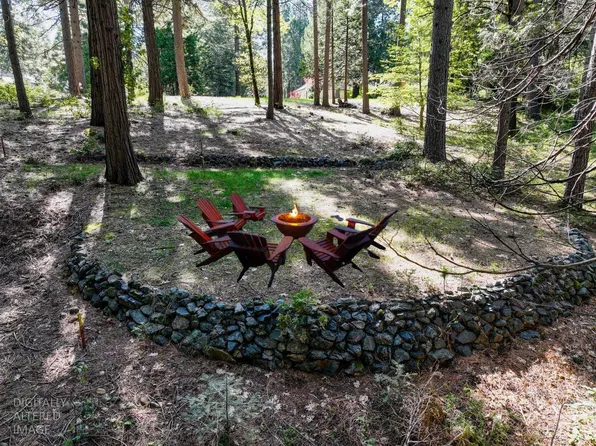 13136 Woodstock Dr, Nevada City, CA 95959