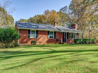 108 Maple Ridge Ct, Vinton, VA 24179