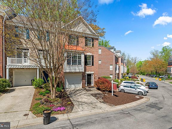 3rd image of 512 Wood Duck Ln