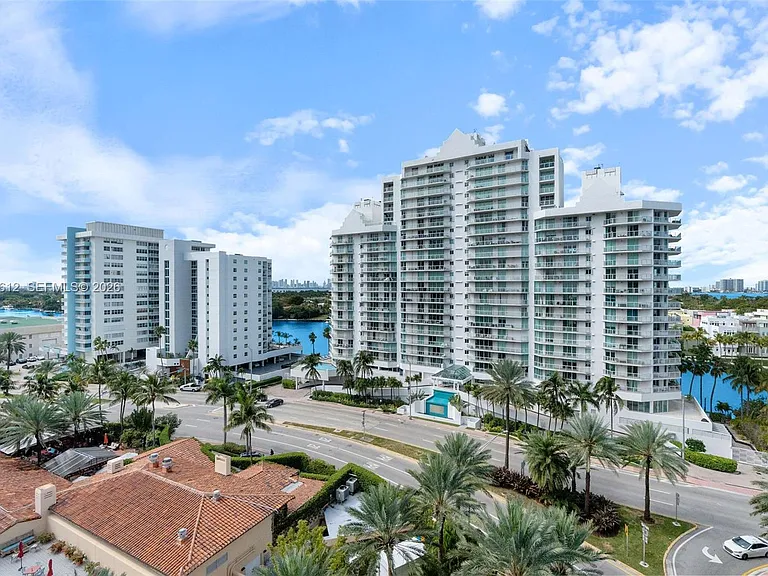 5959 Collins Ave #1001 — Photo 28