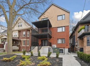 321 Saint George St #2, Toronto, ON M5R 2R2