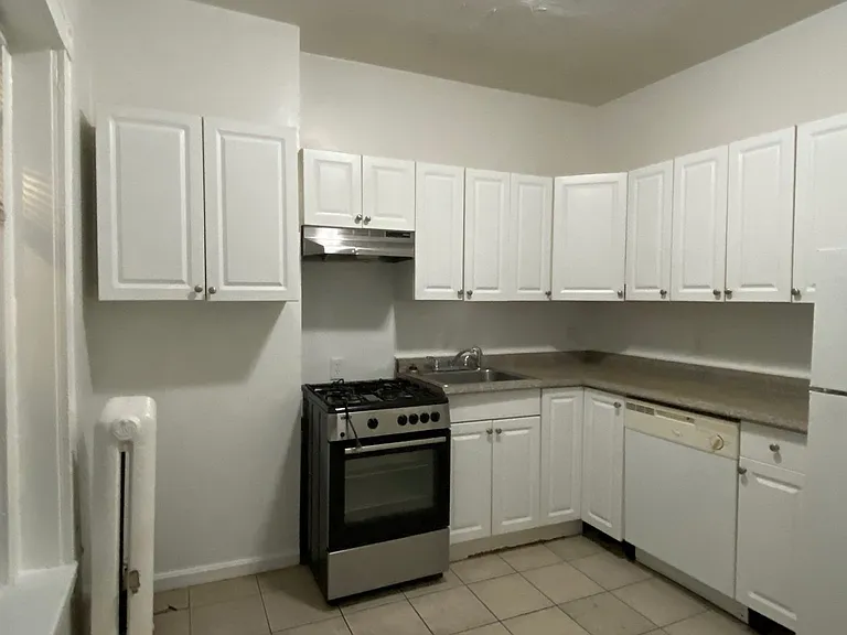 75 Brighton Ave #3C — Photo 53