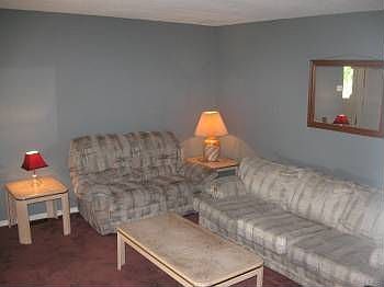 5th image of 4347 Chateau De Ville Dr APT D
