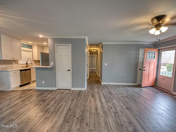 4th image of 213 N Mcrae Street