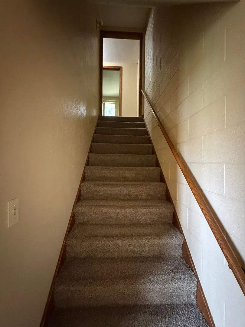 Two Bedroom Town home — Photo 4
