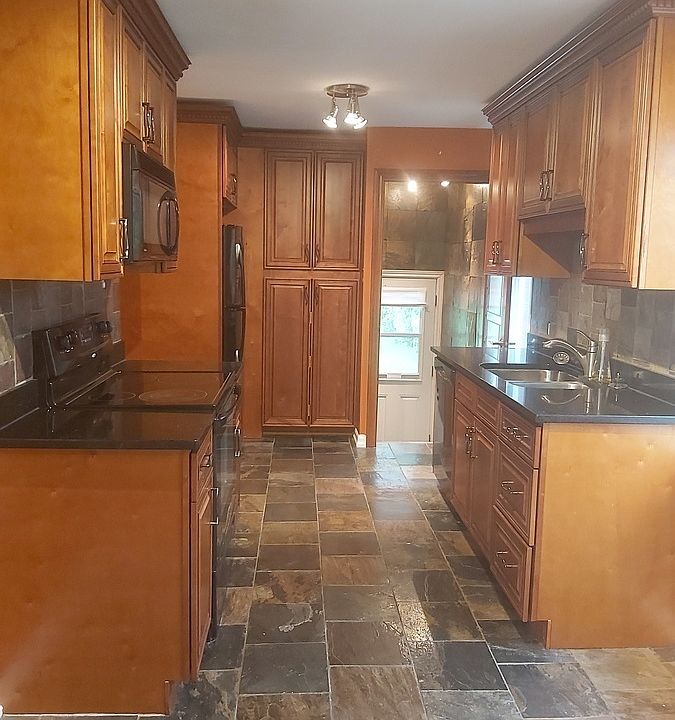 1st image of 1073 Harrison Ave