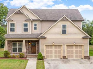 8354 Front Gate Cir, Ooltewah, TN 37363