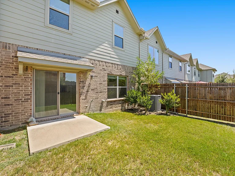 2317 Cortellia St — Photo 28
