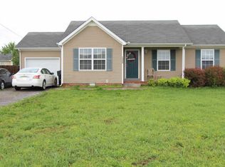 1966 Gateland Dr, Murfreesboro, TN 37127