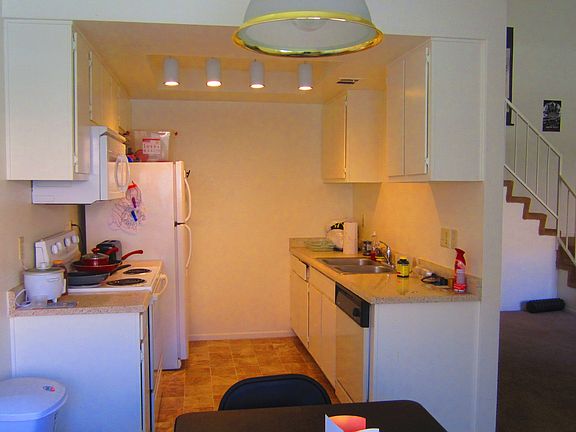 4th image of 6904 Cornflower Dr Unit 2