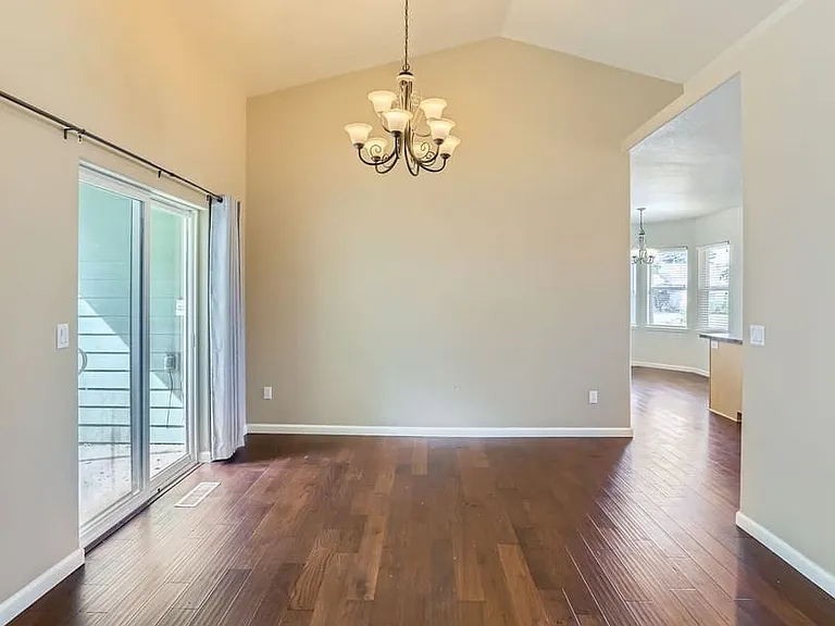 1586 NE Grandhaven Dr — Photo 3