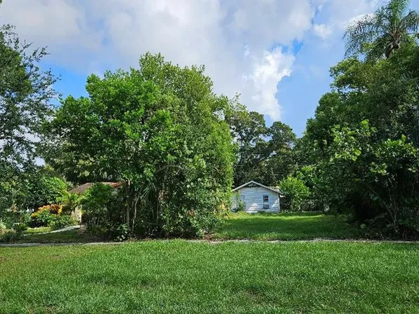 5035 Burlington Ave N #13, Saint Petersburg, FL 33710