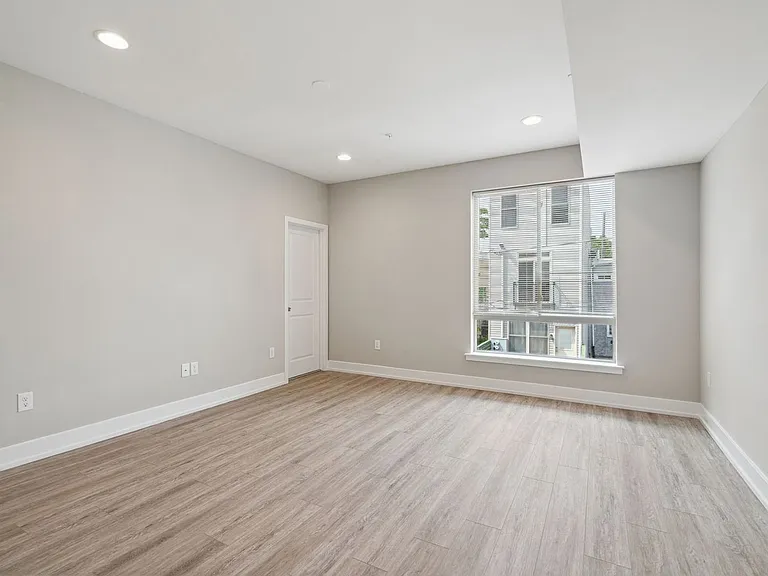 2612 Annin St #3 — Photo 20