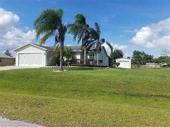 2nd image of 3815 Fountainbleu Blvd