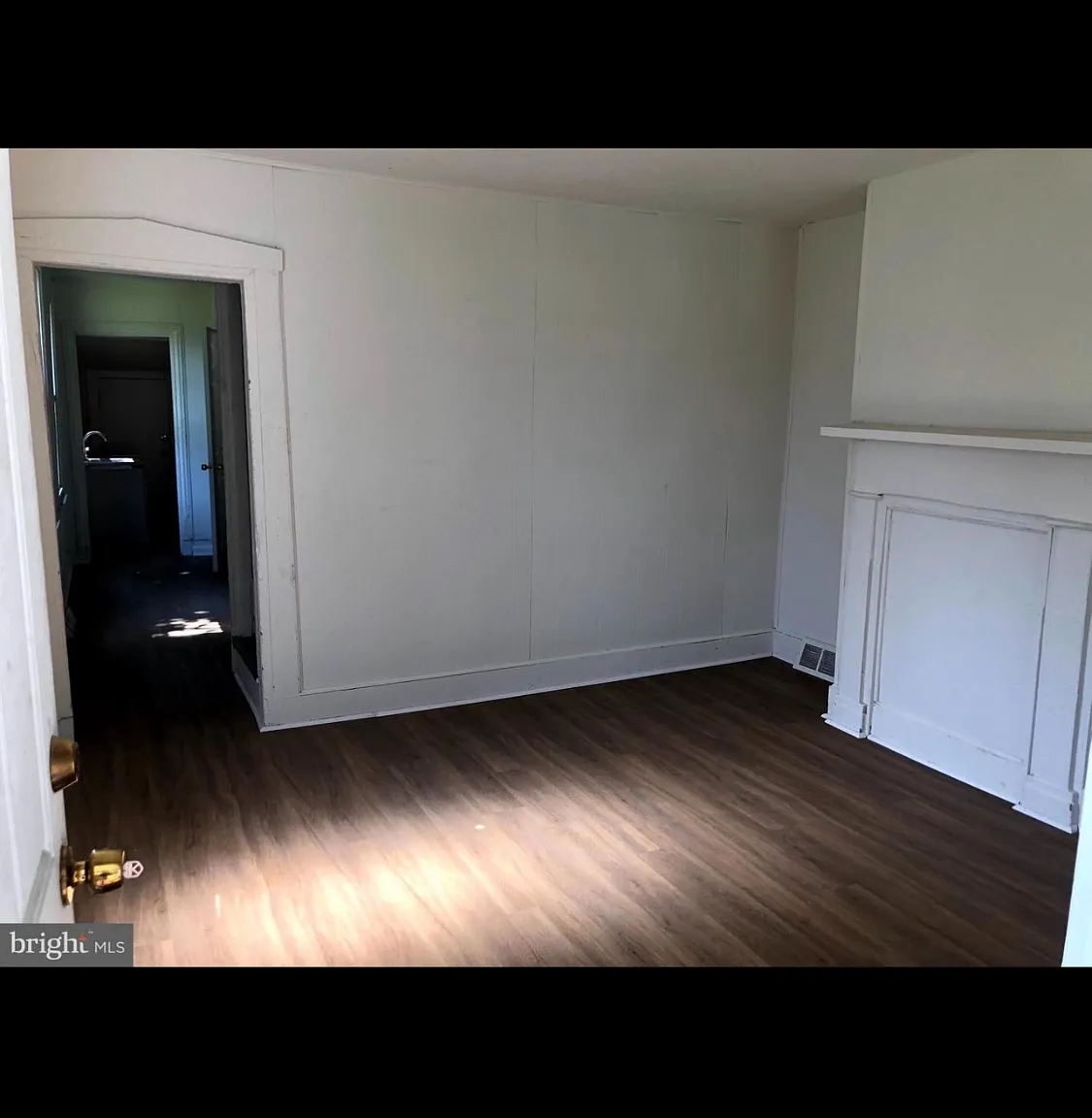 2 bed, 2500 sqft, $1,500 — Photo 2