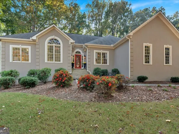 6144 Pritchett Dr, Powder Springs, GA 30127