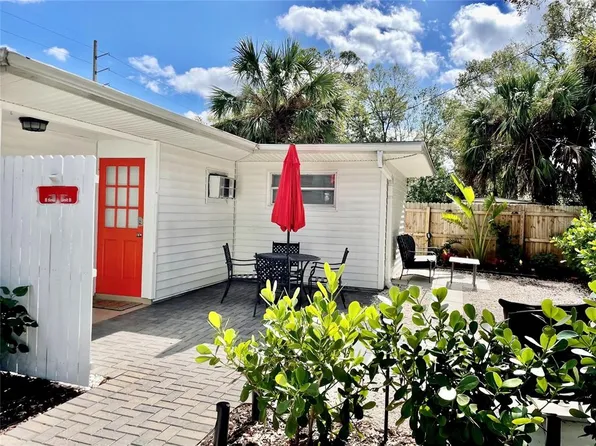 828 S Tuttle Ave, Sarasota, FL