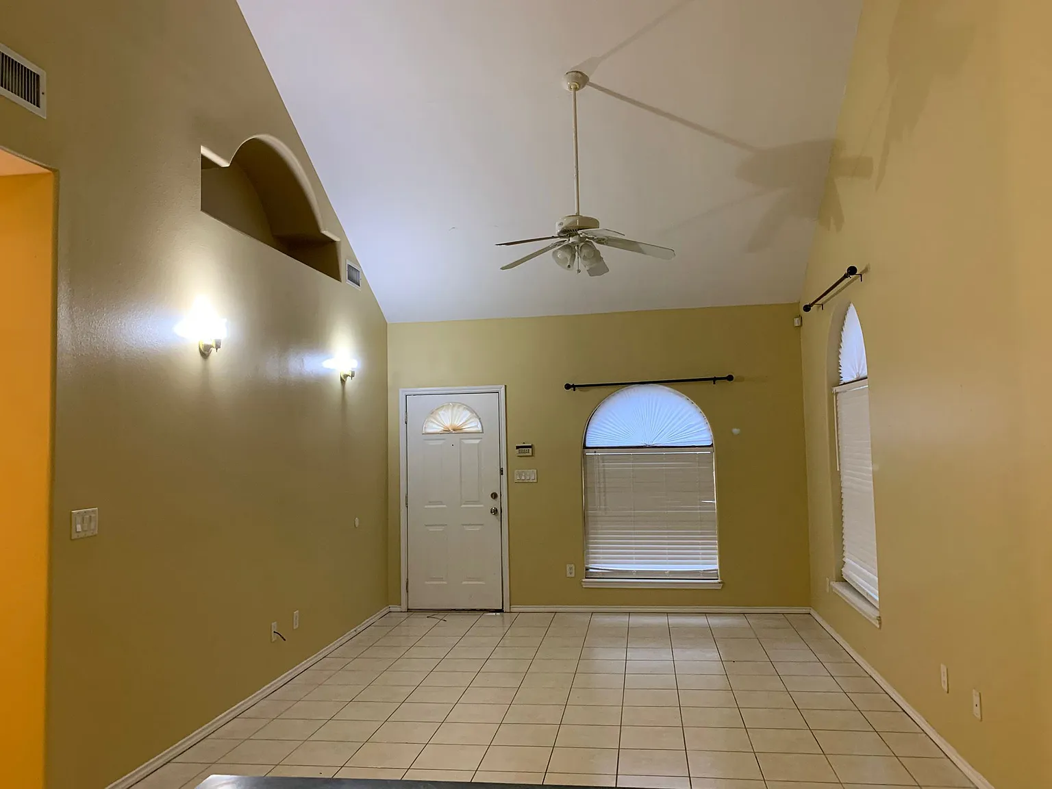 3810 West Sarah Evans Street - 1 — Photo 4