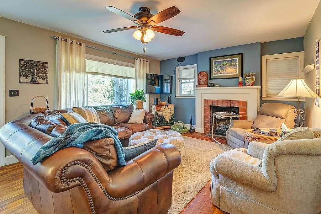 26 Grandview Place — Photo 1