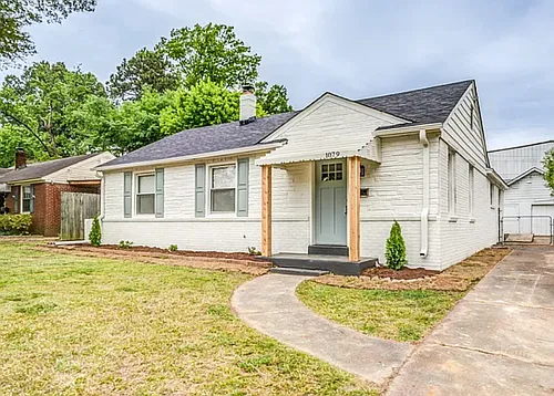 1079 Larry Ln Photo 1