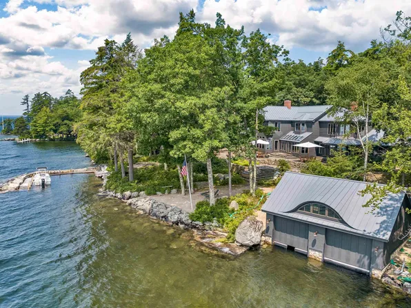 72 Parker Island Road, Wolfeboro, NH 03894