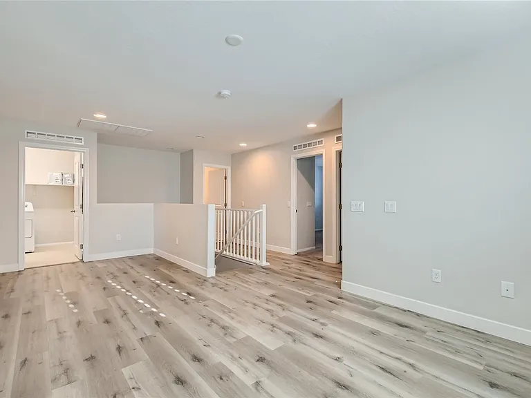 17 Pivot Ave — Photo 15
