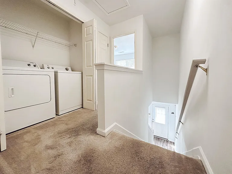 3247 Hidden Cove Cir — Photo 21